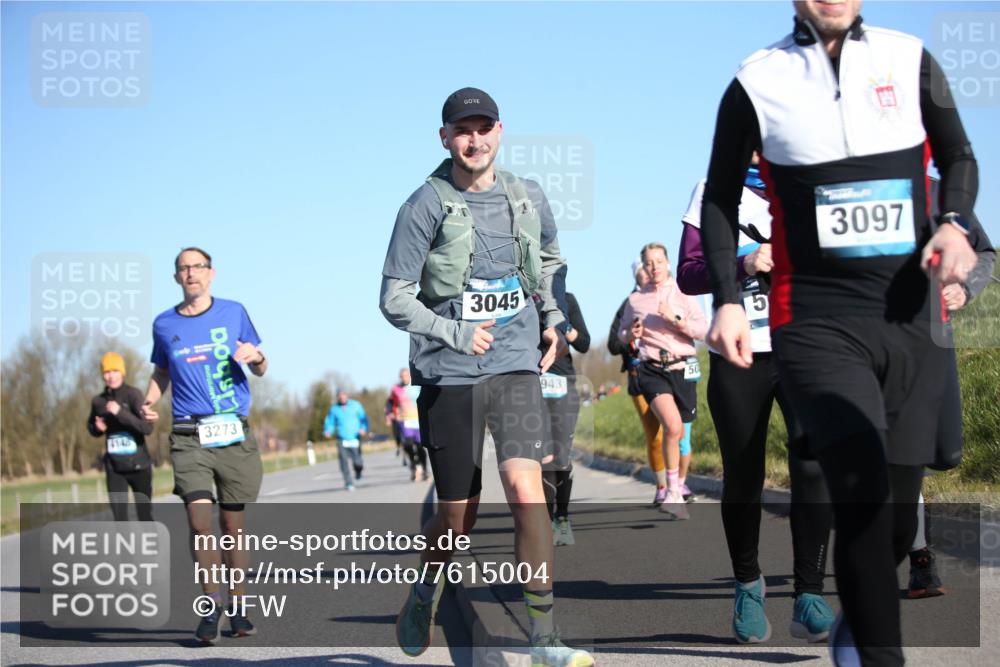 06.04.2025 - 44. Internationalen Wilhelmsburger Insellauf Jannik Wohlers http://msf.ph/oto/7615004 06.04.2025 09:32:45 Laufen 4148, 3273, 3045, 943, 50, 5, 3097 meine-sportfotos.de