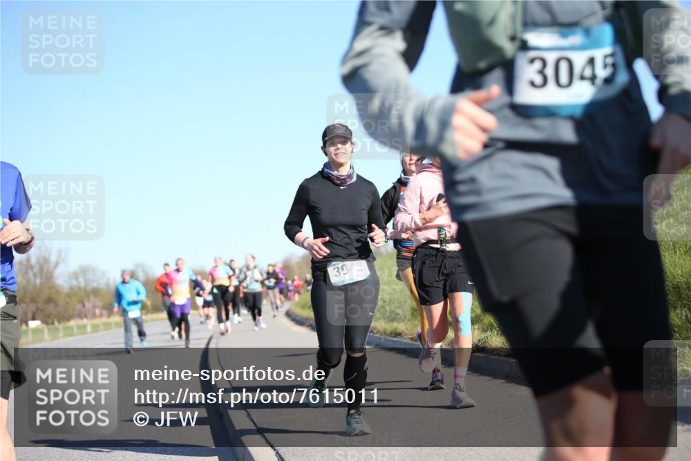 06.04.2025 - 44. Internationalen Wilhelmsburger Insellauf Jannik Wohlers http://msf.ph/oto/7615011 06.04.2025 09:32:46 Laufen 3943, 3045 meine-sportfotos.de