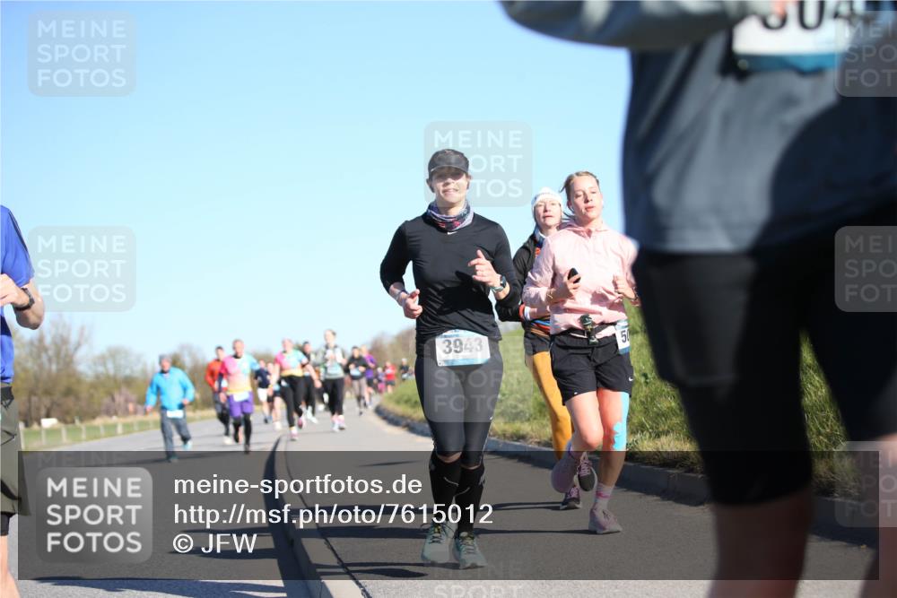 06.04.2025 - 44. Internationalen Wilhelmsburger Insellauf Jannik Wohlers http://msf.ph/oto/7615012 06.04.2025 09:32:46 Laufen 3943, 50 meine-sportfotos.de