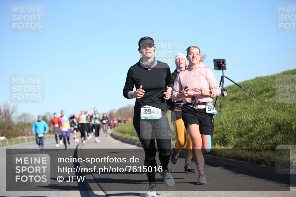 06.04.2025 - 44. Internationalen Wilhelmsburger Insellauf Jannik Wohlers http://msf.ph/oto/7615016 06.04.2025 09:32:46 Laufen 3943, 50 meine-sportfotos.de