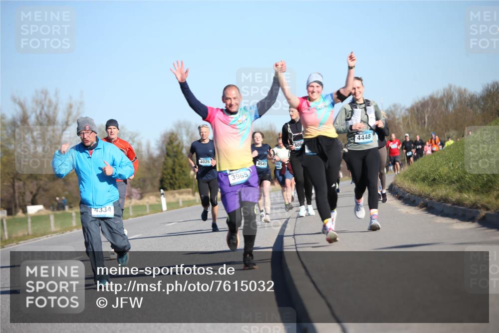 06.04.2025 - 44. Internationalen Wilhelmsburger Insellauf Jannik Wohlers http://msf.ph/oto/7615032 06.04.2025 09:32:49 Laufen 4334, 4025, 3965, 4545, 1462, 408, 4448 meine-sportfotos.de