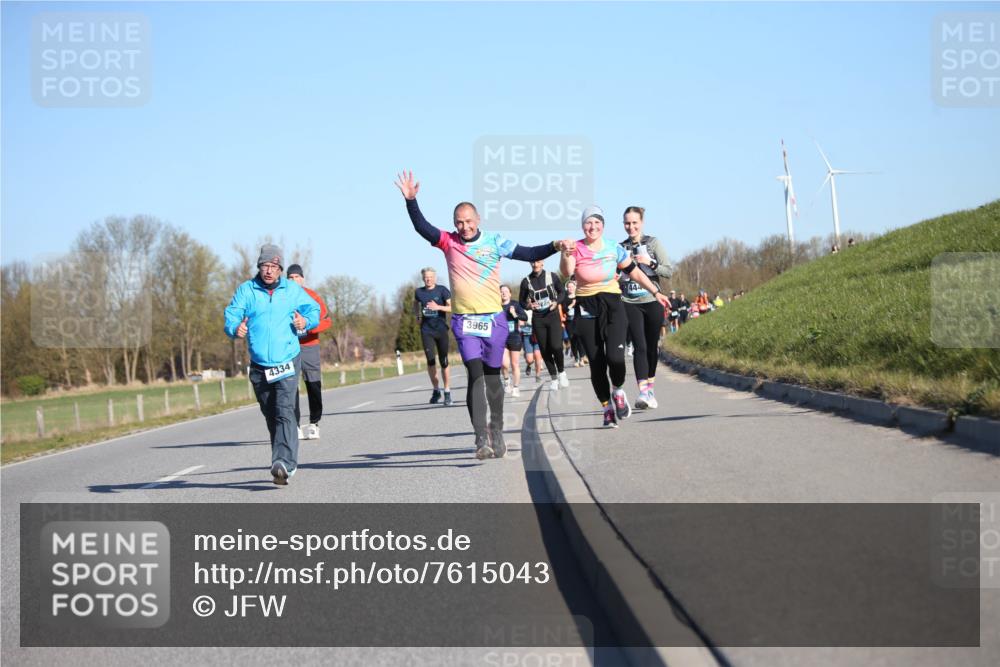 06.04.2025 - 44. Internationalen Wilhelmsburger Insellauf Jannik Wohlers http://msf.ph/oto/7615043 06.04.2025 09:32:50 Laufen 3965, 4334 meine-sportfotos.de