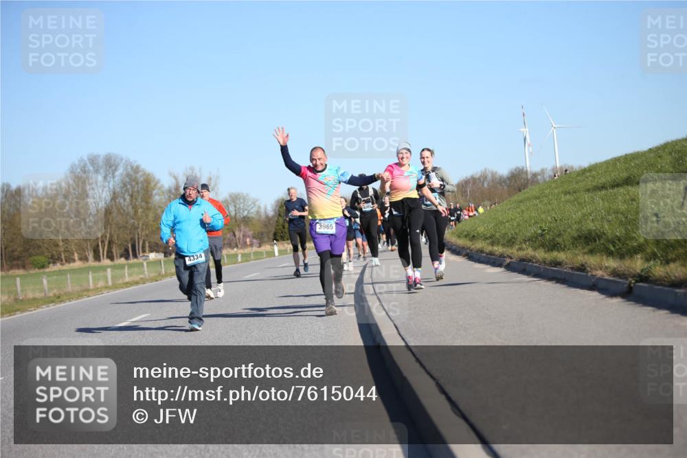 06.04.2025 - 44. Internationalen Wilhelmsburger Insellauf Jannik Wohlers http://msf.ph/oto/7615044 06.04.2025 09:32:50 Laufen 3965, 4334 meine-sportfotos.de