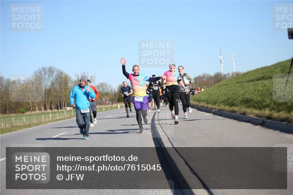 06.04.2025 - 44. Internationalen Wilhelmsburger Insellauf Jannik Wohlers http://msf.ph/oto/7615045 06.04.2025 09:32:50 Laufen 3965, 4334 meine-sportfotos.de