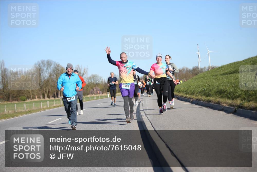 06.04.2025 - 44. Internationalen Wilhelmsburger Insellauf Jannik Wohlers http://msf.ph/oto/7615048 06.04.2025 09:32:50 Laufen 3965, 4334 meine-sportfotos.de