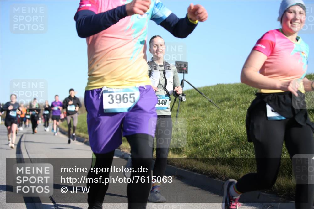 06.04.2025 - 44. Internationalen Wilhelmsburger Insellauf Jannik Wohlers http://msf.ph/oto/7615063 06.04.2025 09:32:54 Laufen 3965, 448 meine-sportfotos.de