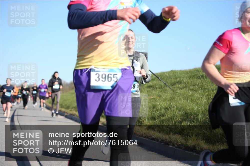 06.04.2025 - 44. Internationalen Wilhelmsburger Insellauf Jannik Wohlers http://msf.ph/oto/7615064 06.04.2025 09:32:54 Laufen 3965, 8 meine-sportfotos.de