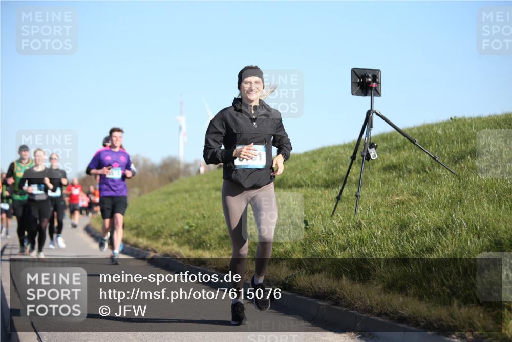 06.04.2025 - 44. Internationalen Wilhelmsburger Insellauf Jannik Wohlers http://msf.ph/oto/7615076 06.04.2025 09:32:57 Laufen  meine-sportfotos.de