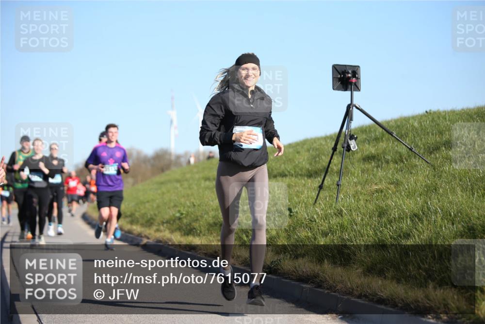 06.04.2025 - 44. Internationalen Wilhelmsburger Insellauf Jannik Wohlers http://msf.ph/oto/7615077 06.04.2025 09:32:57 Laufen  meine-sportfotos.de