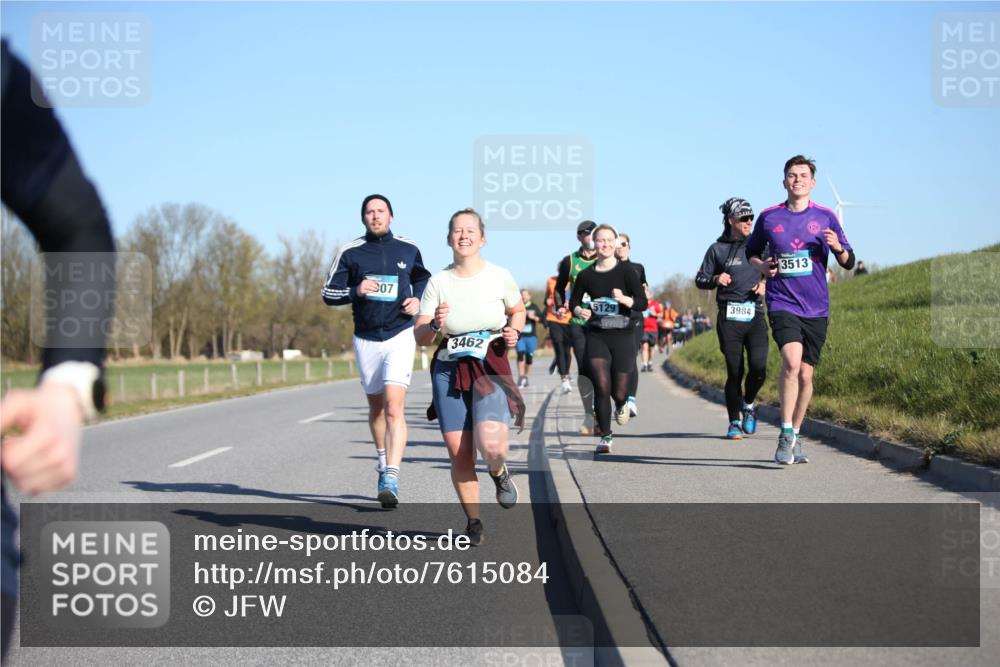 06.04.2025 - 44. Internationalen Wilhelmsburger Insellauf Jannik Wohlers http://msf.ph/oto/7615084 06.04.2025 09:32:59 Laufen 307, 3462, 5129, 3984, 3513 meine-sportfotos.de