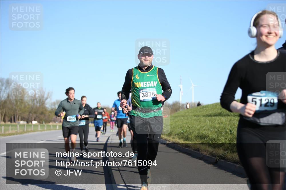 06.04.2025 - 44. Internationalen Wilhelmsburger Insellauf Jannik Wohlers http://msf.ph/oto/7615094 06.04.2025 09:33:02 Laufen 4090, 4126, 3878, 5129 meine-sportfotos.de