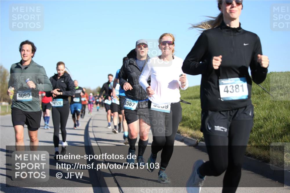 06.04.2025 - 44. Internationalen Wilhelmsburger Insellauf Jannik Wohlers http://msf.ph/oto/7615103 06.04.2025 09:33:04 Laufen 4090, 4126, 3567, 4381 meine-sportfotos.de