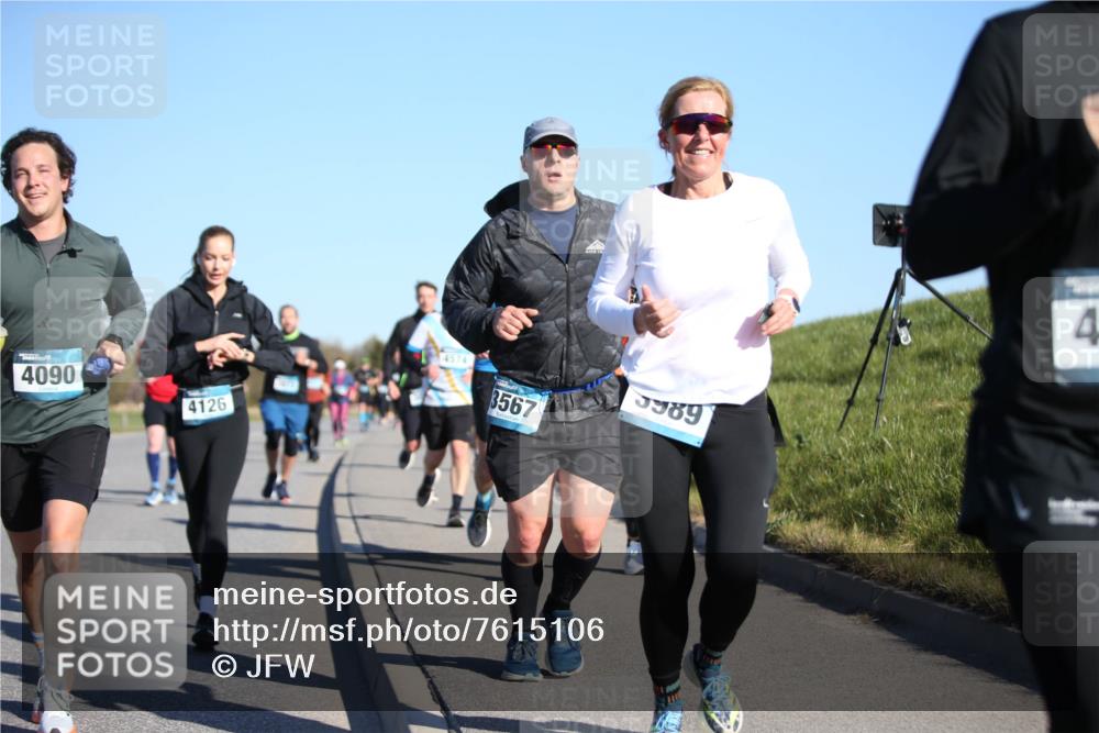 06.04.2025 - 44. Internationalen Wilhelmsburger Insellauf Jannik Wohlers http://msf.ph/oto/7615106 06.04.2025 09:33:05 Laufen 4090, 3567, 4126, 5989, 4 meine-sportfotos.de