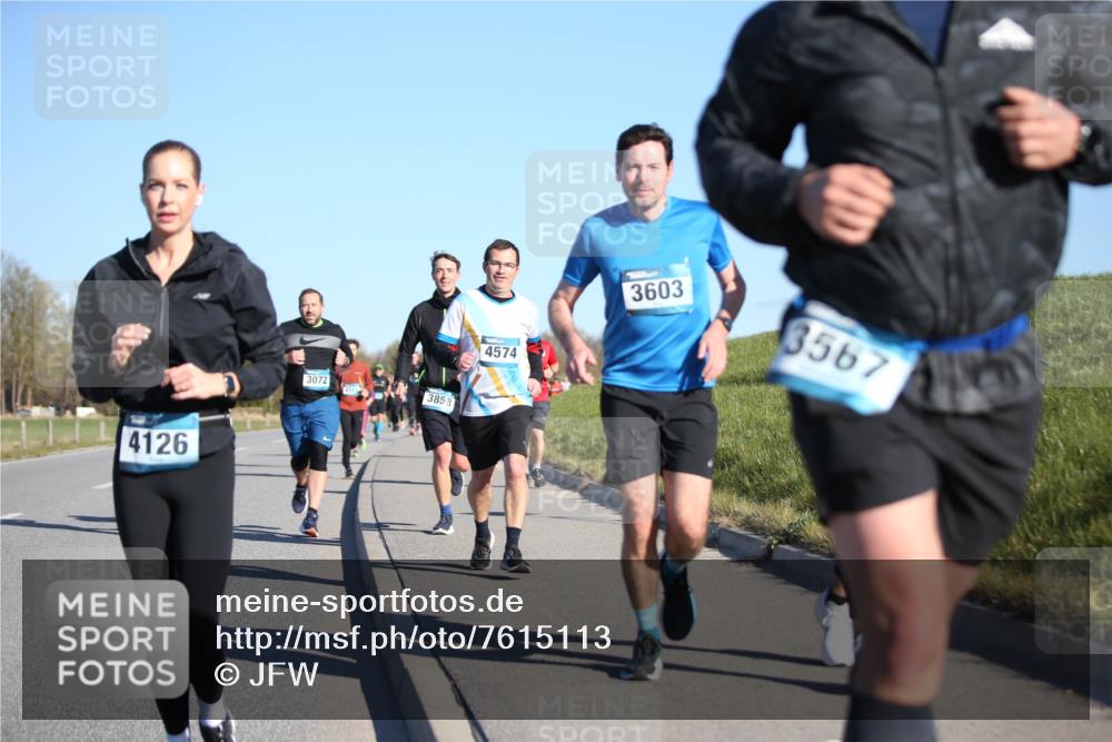 06.04.2025 - 44. Internationalen Wilhelmsburger Insellauf Jannik Wohlers http://msf.ph/oto/7615113 06.04.2025 09:33:06 Laufen 4126, 3072, 3858, 4574, 3603, 3567 meine-sportfotos.de