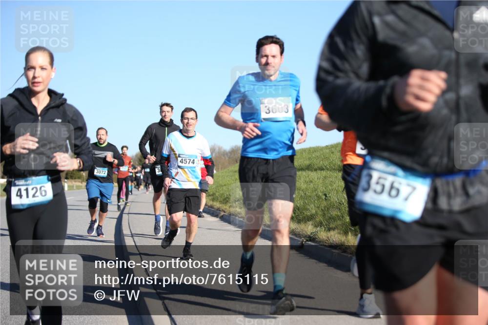 06.04.2025 - 44. Internationalen Wilhelmsburger Insellauf Jannik Wohlers http://msf.ph/oto/7615115 06.04.2025 09:33:06 Laufen 3072, 3, 4126, 4574, 3603, 3567 meine-sportfotos.de