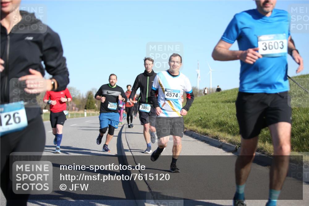 06.04.2025 - 44. Internationalen Wilhelmsburger Insellauf Jannik Wohlers http://msf.ph/oto/7615120 06.04.2025 09:33:07 Laufen 126, 3072, 3858, 4574, 3603 meine-sportfotos.de
