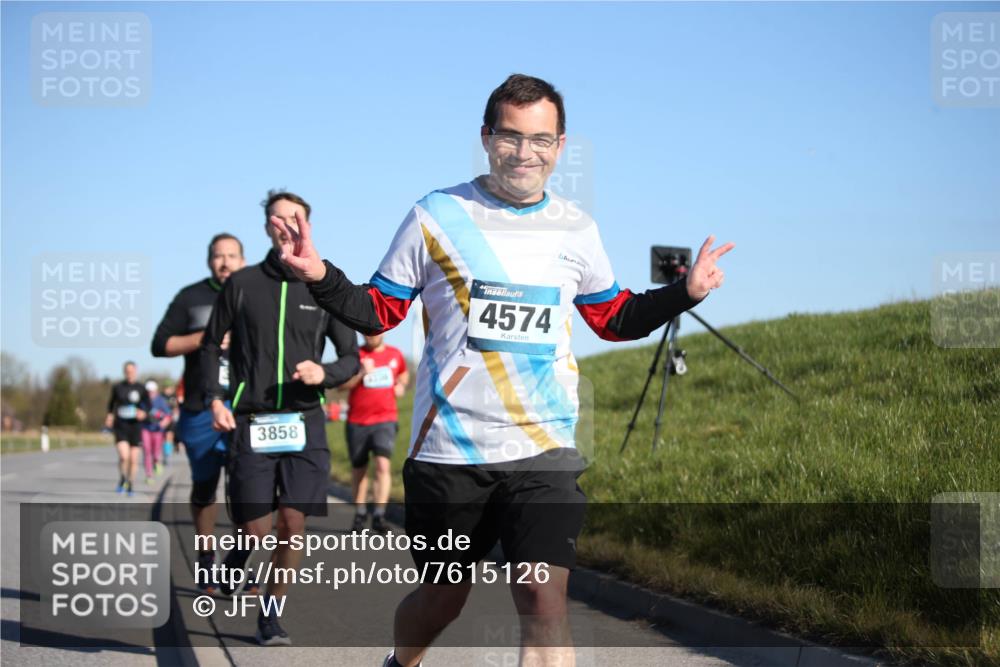06.04.2025 - 44. Internationalen Wilhelmsburger Insellauf Jannik Wohlers http://msf.ph/oto/7615126 06.04.2025 09:33:08 Laufen 3858, 4574 meine-sportfotos.de