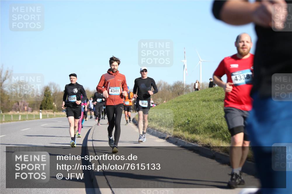 06.04.2025 - 44. Internationalen Wilhelmsburger Insellauf Jannik Wohlers http://msf.ph/oto/7615133 06.04.2025 09:33:10 Laufen 3320, 4341, 3956, 4338 meine-sportfotos.de