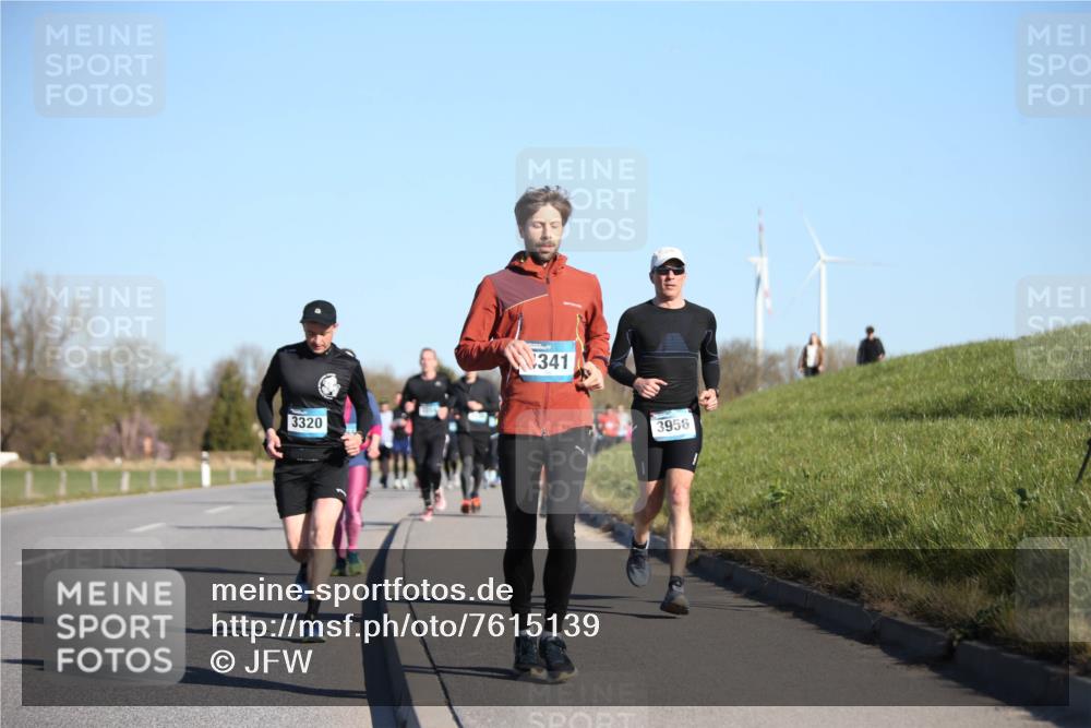 06.04.2025 - 44. Internationalen Wilhelmsburger Insellauf Jannik Wohlers http://msf.ph/oto/7615139 06.04.2025 09:33:11 Laufen 3320, 341, 3956 meine-sportfotos.de