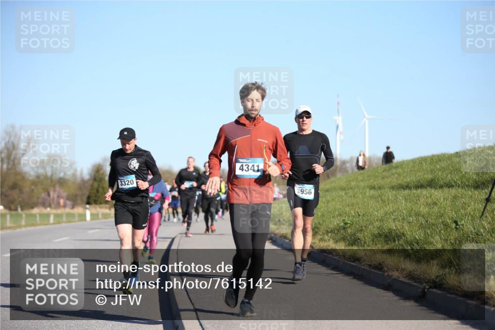 06.04.2025 - 44. Internationalen Wilhelmsburger Insellauf Jannik Wohlers http://msf.ph/oto/7615142 06.04.2025 09:33:12 Laufen 3320, 4341, 3956 meine-sportfotos.de