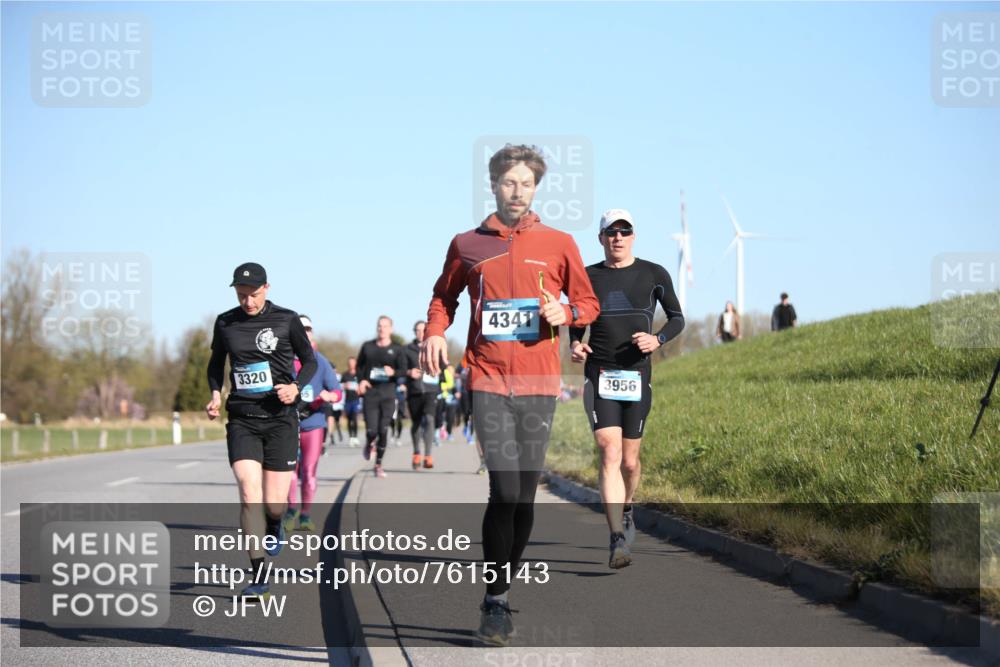 06.04.2025 - 44. Internationalen Wilhelmsburger Insellauf Jannik Wohlers http://msf.ph/oto/7615143 06.04.2025 09:33:12 Laufen 3320, 4341, 3956 meine-sportfotos.de