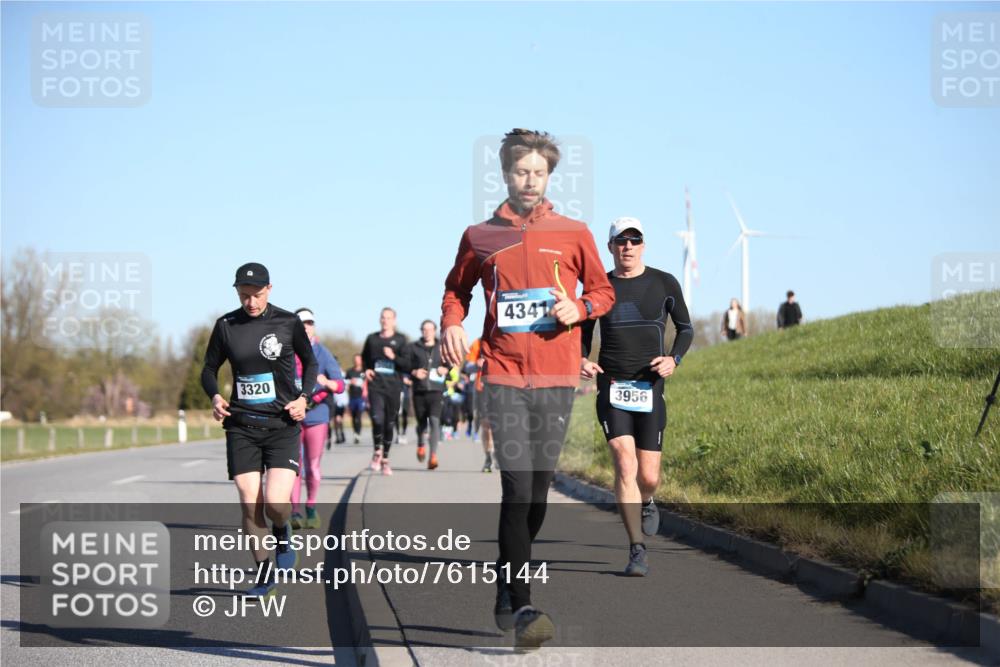 06.04.2025 - 44. Internationalen Wilhelmsburger Insellauf Jannik Wohlers http://msf.ph/oto/7615144 06.04.2025 09:33:12 Laufen 3320, 4341, 3956 meine-sportfotos.de