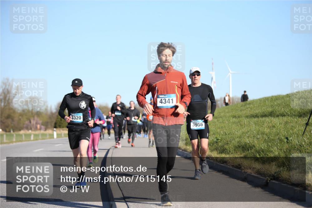 06.04.2025 - 44. Internationalen Wilhelmsburger Insellauf Jannik Wohlers http://msf.ph/oto/7615145 06.04.2025 09:33:12 Laufen 3320, 4341, 3956 meine-sportfotos.de