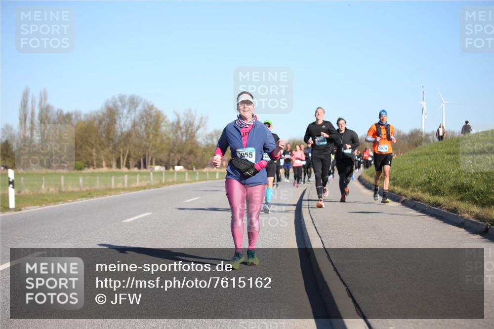 06.04.2025 - 44. Internationalen Wilhelmsburger Insellauf Jannik Wohlers http://msf.ph/oto/7615162 06.04.2025 09:33:16 Laufen 855 meine-sportfotos.de