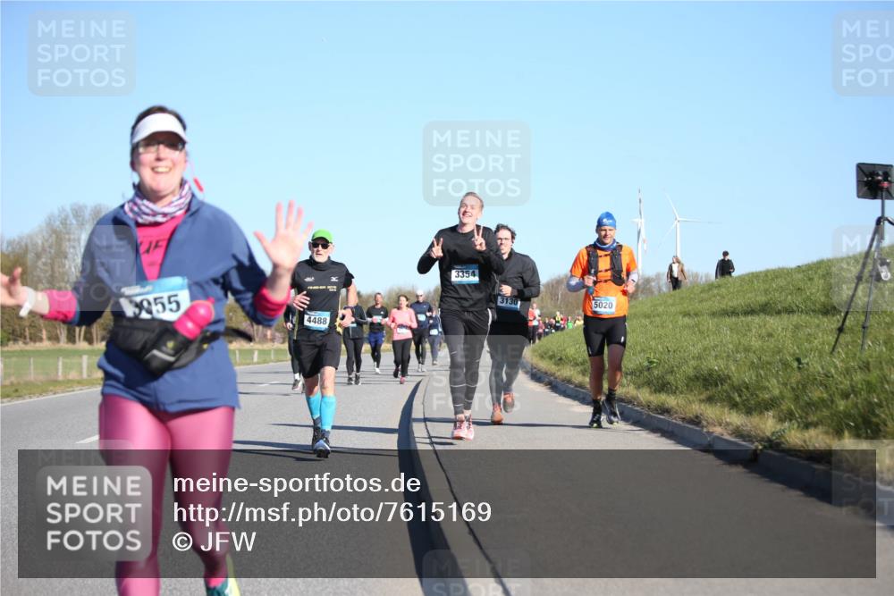 06.04.2025 - 44. Internationalen Wilhelmsburger Insellauf Jannik Wohlers http://msf.ph/oto/7615169 06.04.2025 09:33:17 Laufen 955, 201, 4488, 3354, 3130, 5020 meine-sportfotos.de
