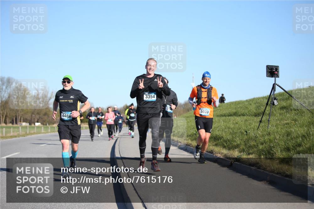 06.04.2025 - 44. Internationalen Wilhelmsburger Insellauf Jannik Wohlers http://msf.ph/oto/7615176 06.04.2025 09:33:18 Laufen 4488, 3354, 5020 meine-sportfotos.de