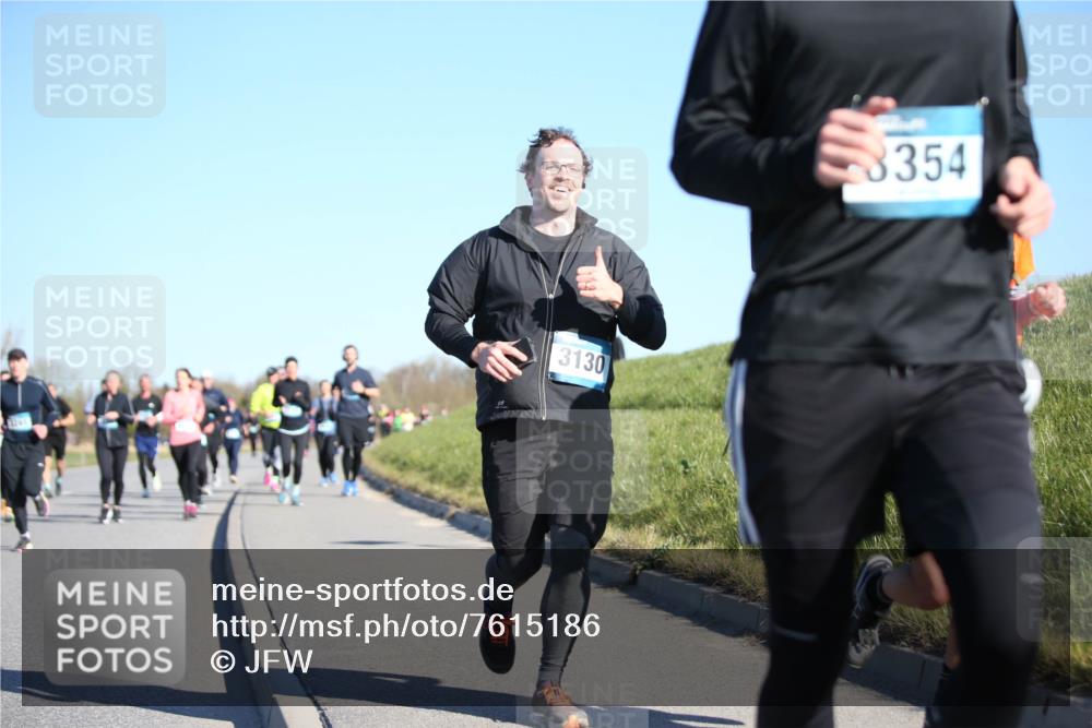 06.04.2025 - 44. Internationalen Wilhelmsburger Insellauf Jannik Wohlers http://msf.ph/oto/7615186 06.04.2025 09:33:20 Laufen 3130, 8354 meine-sportfotos.de