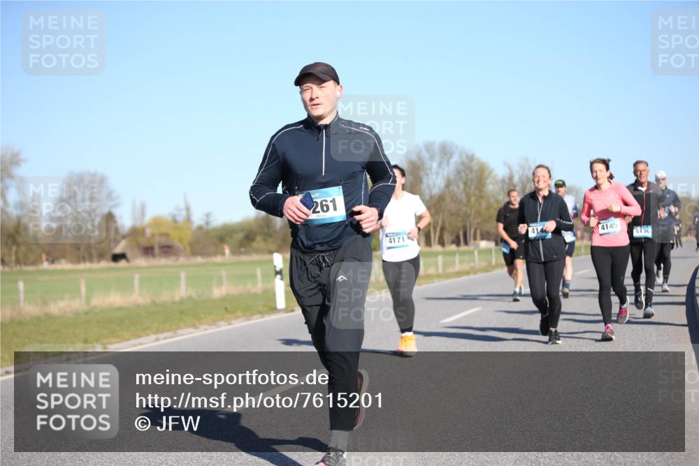 06.04.2025 - 44. Internationalen Wilhelmsburger Insellauf Jannik Wohlers http://msf.ph/oto/7615201 06.04.2025 09:33:24 Laufen 261, 4171, 414, 4145, 5136 meine-sportfotos.de