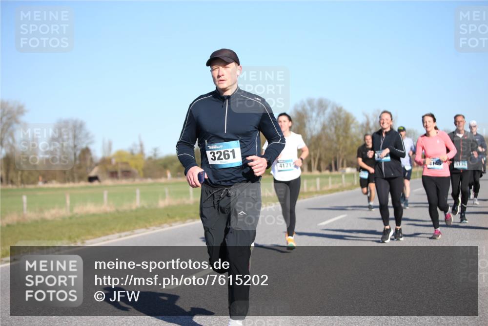 06.04.2025 - 44. Internationalen Wilhelmsburger Insellauf Jannik Wohlers http://msf.ph/oto/7615202 06.04.2025 09:33:24 Laufen 3261, 4171 meine-sportfotos.de