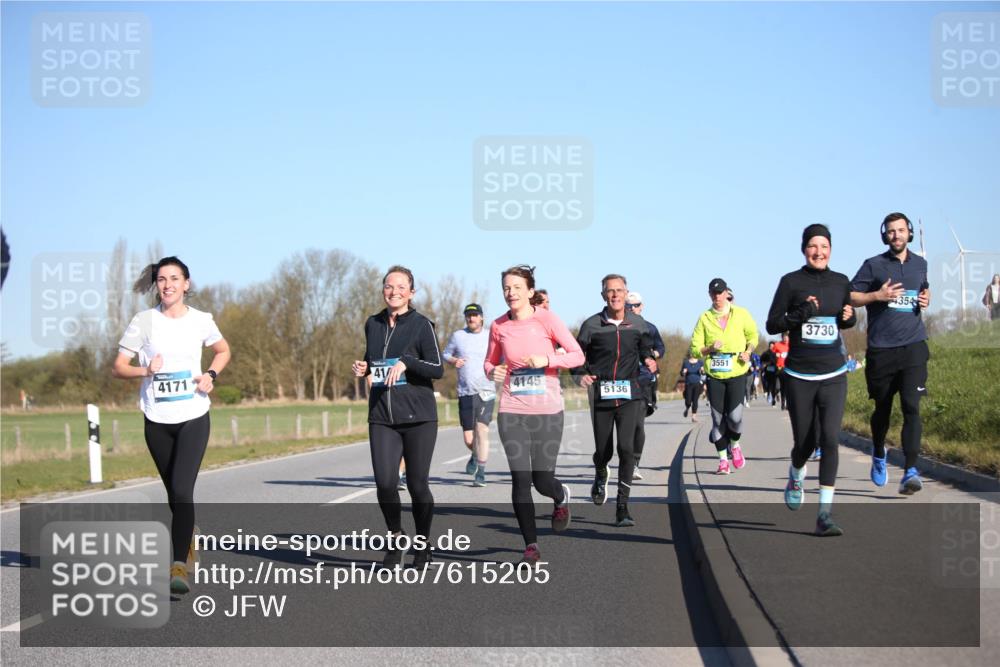 06.04.2025 - 44. Internationalen Wilhelmsburger Insellauf Jannik Wohlers http://msf.ph/oto/7615205 06.04.2025 09:33:25 Laufen 4145, 4171, 5136, 3551, 3730, 354 meine-sportfotos.de