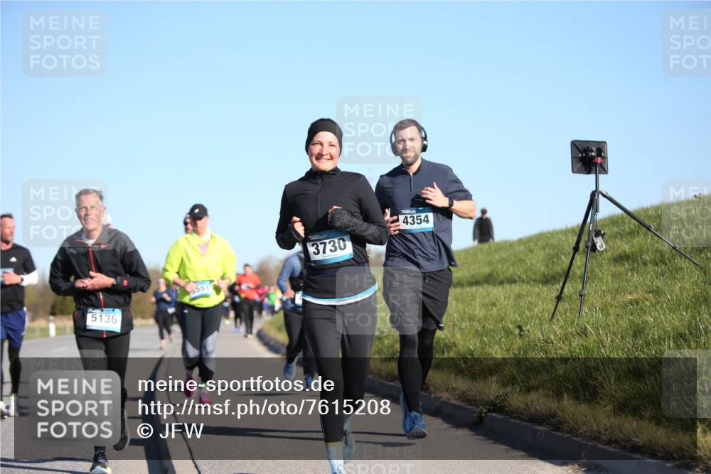 06.04.2025 - 44. Internationalen Wilhelmsburger Insellauf Jannik Wohlers http://msf.ph/oto/7615208 06.04.2025 09:33:26 Laufen 5136, 555, 3730, 4354 meine-sportfotos.de