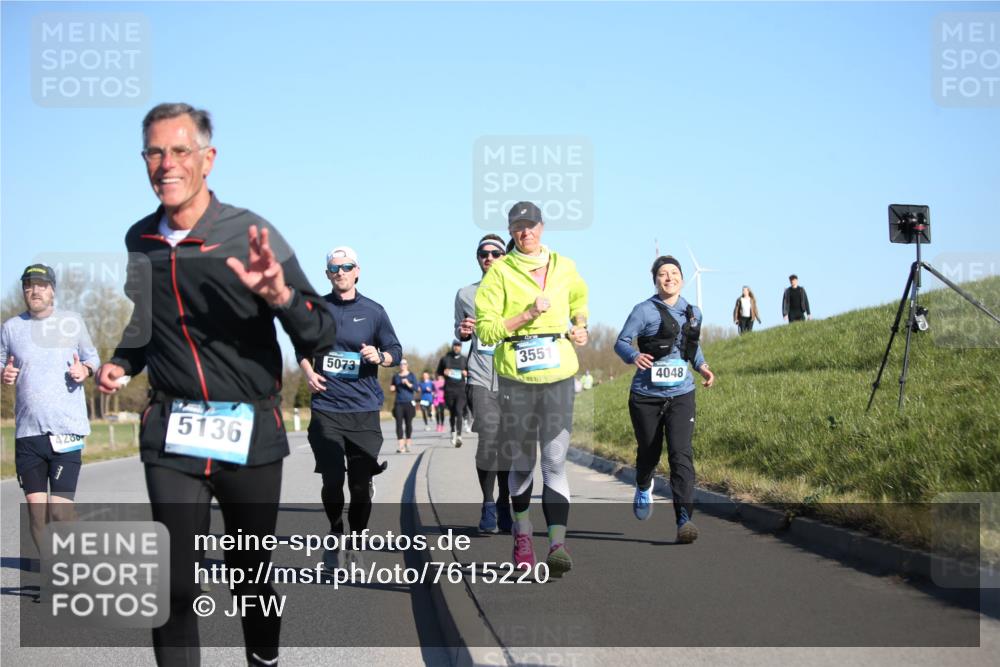 06.04.2025 - 44. Internationalen Wilhelmsburger Insellauf Jannik Wohlers http://msf.ph/oto/7615220 06.04.2025 09:33:28 Laufen 280, 5136, 5073, 3551, 4048 meine-sportfotos.de