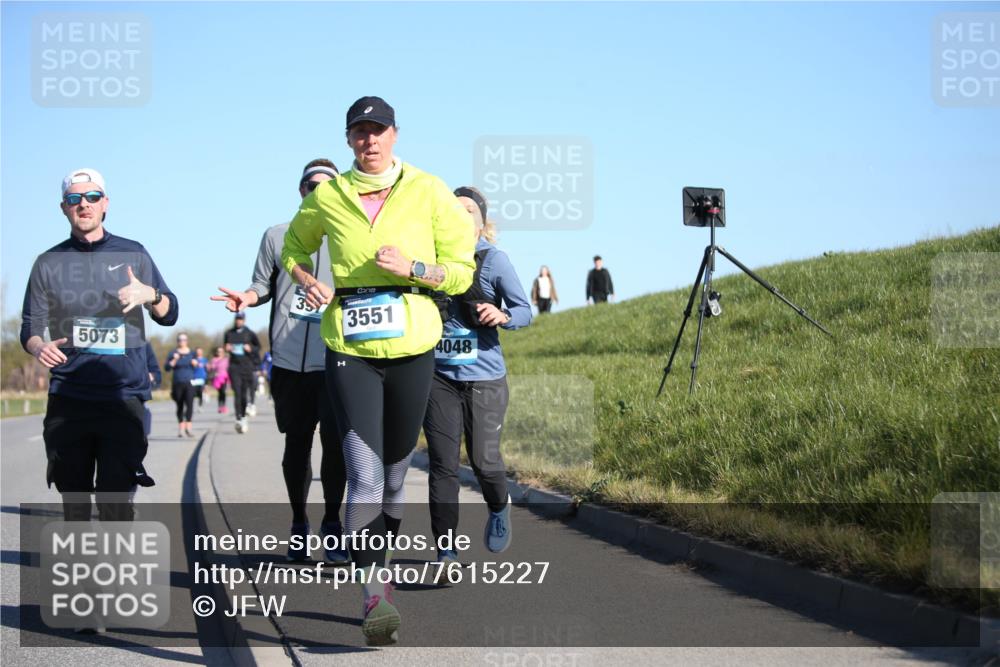06.04.2025 - 44. Internationalen Wilhelmsburger Insellauf Jannik Wohlers http://msf.ph/oto/7615227 06.04.2025 09:33:29 Laufen 5073, 357, 3551, 4048 meine-sportfotos.de