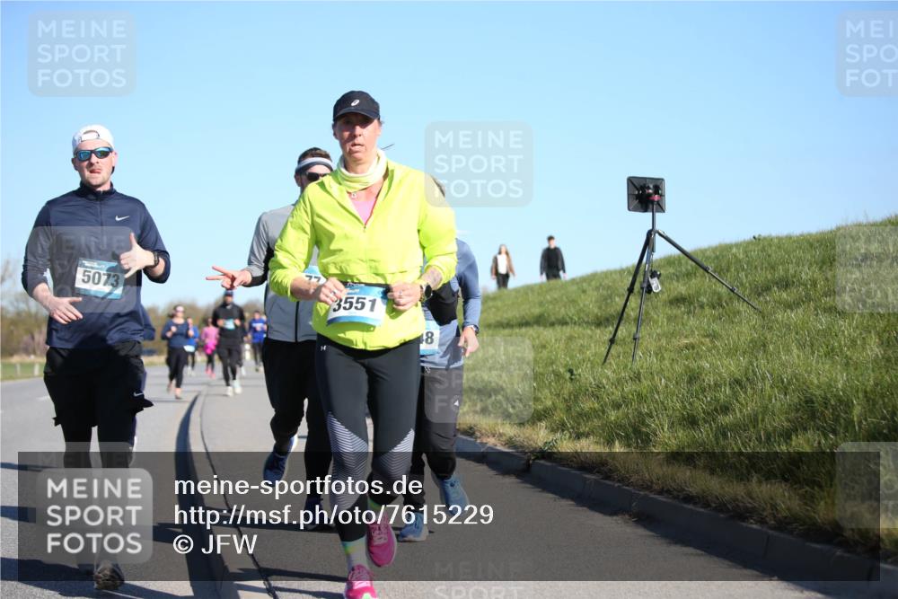 06.04.2025 - 44. Internationalen Wilhelmsburger Insellauf Jannik Wohlers http://msf.ph/oto/7615229 06.04.2025 09:33:29 Laufen 5073, 3551, 48 meine-sportfotos.de