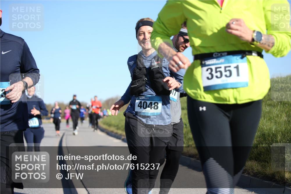 06.04.2025 - 44. Internationalen Wilhelmsburger Insellauf Jannik Wohlers http://msf.ph/oto/7615237 06.04.2025 09:33:30 Laufen 4112, 4048, 3551 meine-sportfotos.de