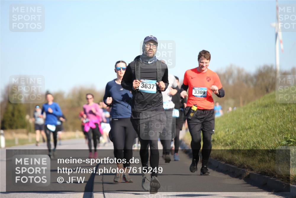 06.04.2025 - 44. Internationalen Wilhelmsburger Insellauf Jannik Wohlers http://msf.ph/oto/7615249 06.04.2025 09:33:34 Laufen 3637, 3309 meine-sportfotos.de