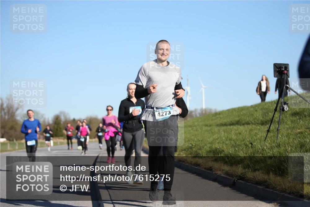 06.04.2025 - 44. Internationalen Wilhelmsburger Insellauf Jannik Wohlers http://msf.ph/oto/7615275 06.04.2025 09:33:40 Laufen 4273 meine-sportfotos.de