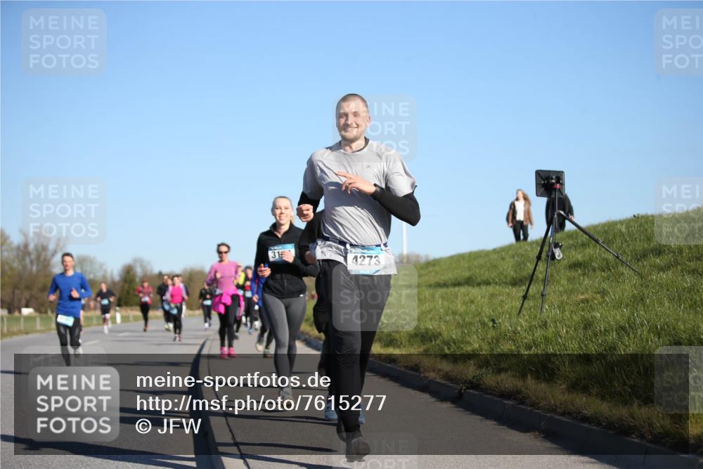 06.04.2025 - 44. Internationalen Wilhelmsburger Insellauf Jannik Wohlers http://msf.ph/oto/7615277 06.04.2025 09:33:40 Laufen 31, 4273 meine-sportfotos.de