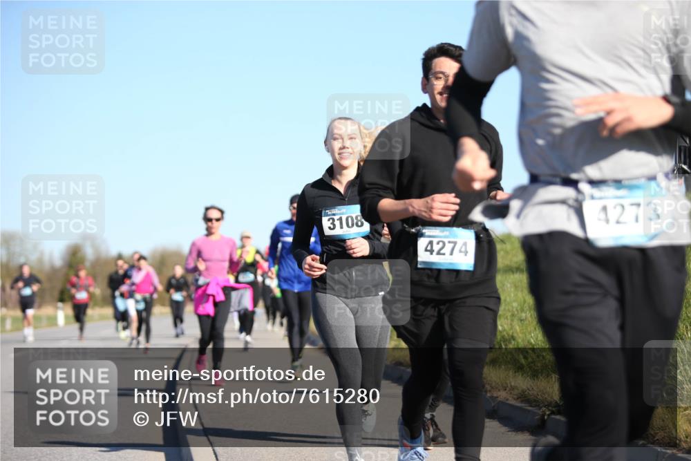 06.04.2025 - 44. Internationalen Wilhelmsburger Insellauf Jannik Wohlers http://msf.ph/oto/7615280 06.04.2025 09:33:41 Laufen 3108, 4274, 4273 meine-sportfotos.de