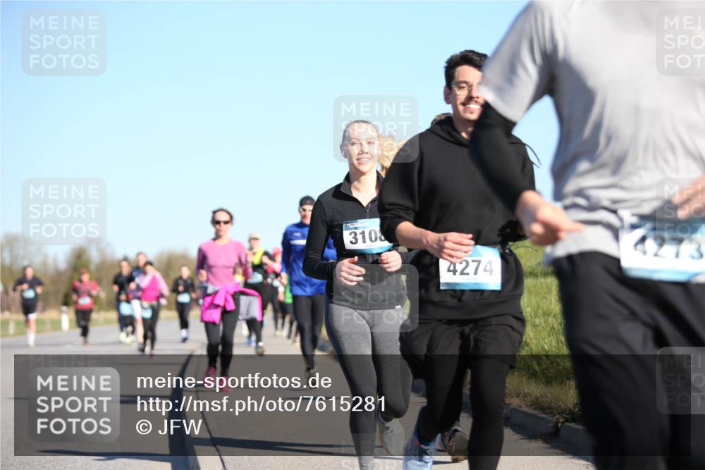 06.04.2025 - 44. Internationalen Wilhelmsburger Insellauf Jannik Wohlers http://msf.ph/oto/7615281 06.04.2025 09:33:41 Laufen 310, 4273, 4274 meine-sportfotos.de