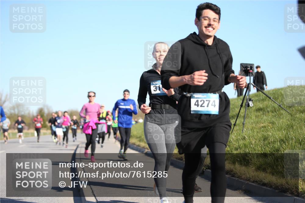 06.04.2025 - 44. Internationalen Wilhelmsburger Insellauf Jannik Wohlers http://msf.ph/oto/7615285 06.04.2025 09:33:42 Laufen 31, 4274 meine-sportfotos.de