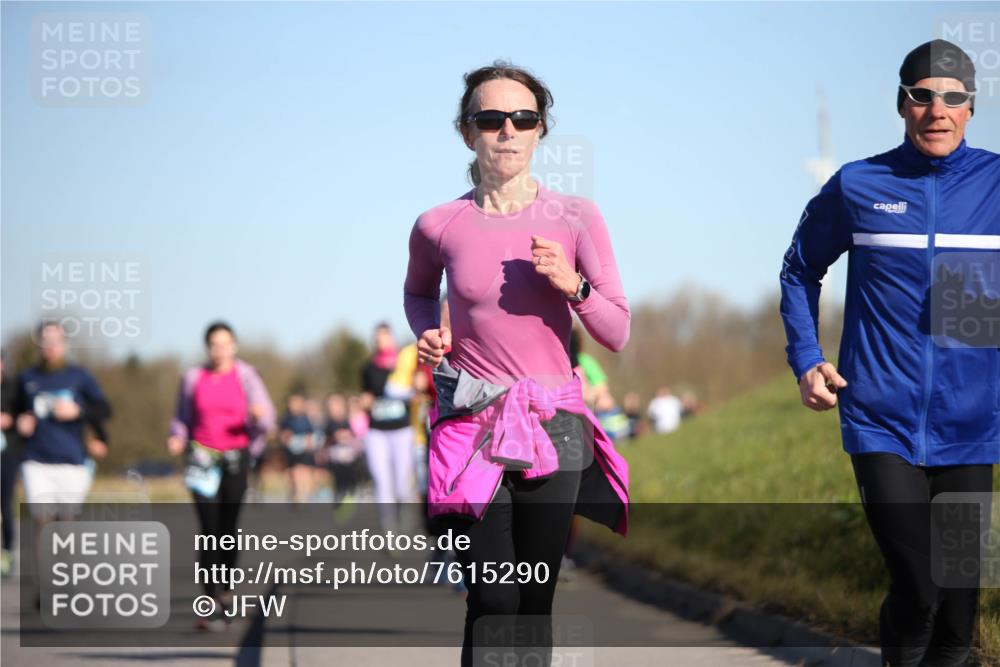 06.04.2025 - 44. Internationalen Wilhelmsburger Insellauf Jannik Wohlers http://msf.ph/oto/7615290 06.04.2025 09:33:44 Laufen  meine-sportfotos.de