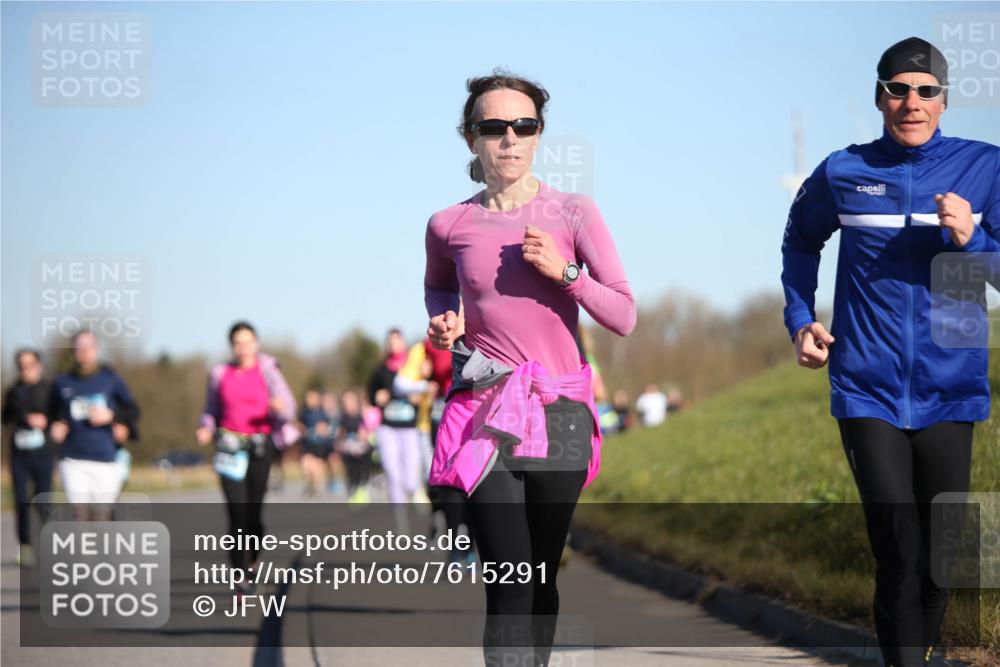 06.04.2025 - 44. Internationalen Wilhelmsburger Insellauf Jannik Wohlers http://msf.ph/oto/7615291 06.04.2025 09:33:44 Laufen  meine-sportfotos.de