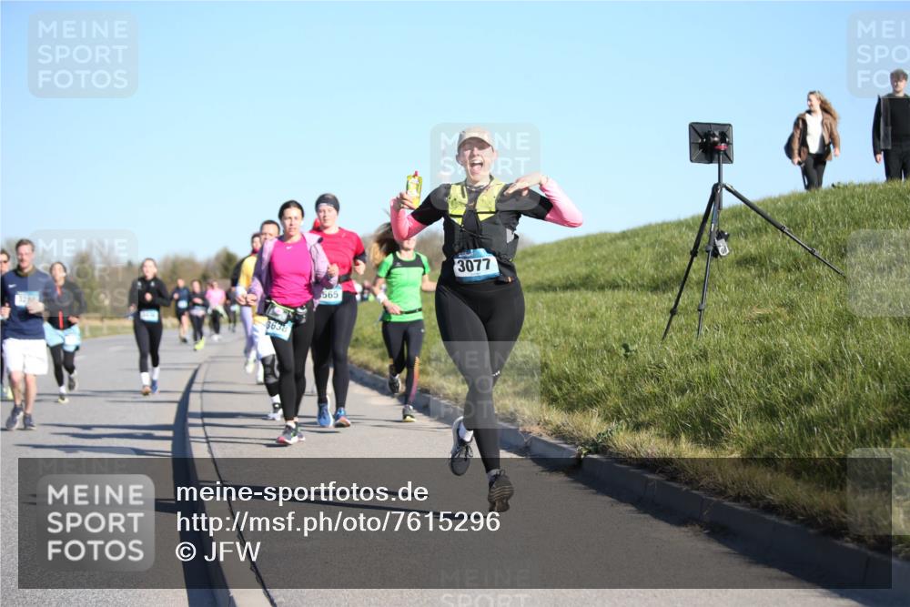 06.04.2025 - 44. Internationalen Wilhelmsburger Insellauf Jannik Wohlers http://msf.ph/oto/7615296 06.04.2025 09:33:47 Laufen 3638, 565, 3077 meine-sportfotos.de