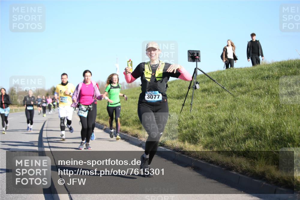06.04.2025 - 44. Internationalen Wilhelmsburger Insellauf Jannik Wohlers http://msf.ph/oto/7615301 06.04.2025 09:33:48 Laufen 4183, 3638, 3077 meine-sportfotos.de