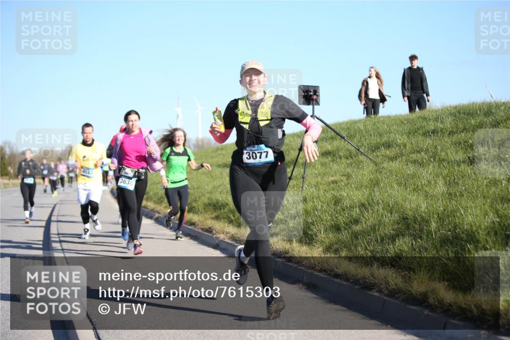 06.04.2025 - 44. Internationalen Wilhelmsburger Insellauf Jannik Wohlers http://msf.ph/oto/7615303 06.04.2025 09:33:48 Laufen 4183, 3638, 3077 meine-sportfotos.de